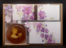 Load image into Gallery viewer, Large Gift Box